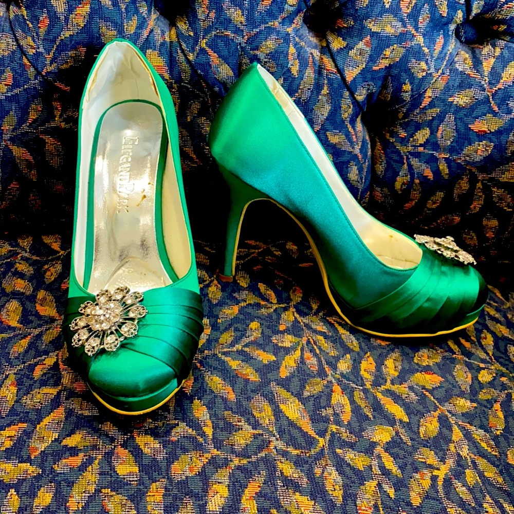 Emerald Green silk with a 4” heel. Size 7